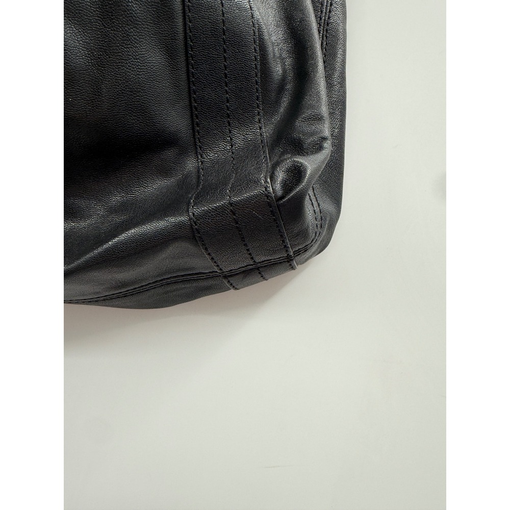 Michael Kors Black Pebbled Leather Hobo Bag Large Gold Hardware Drawstring Y2K - Picture 4 of 14